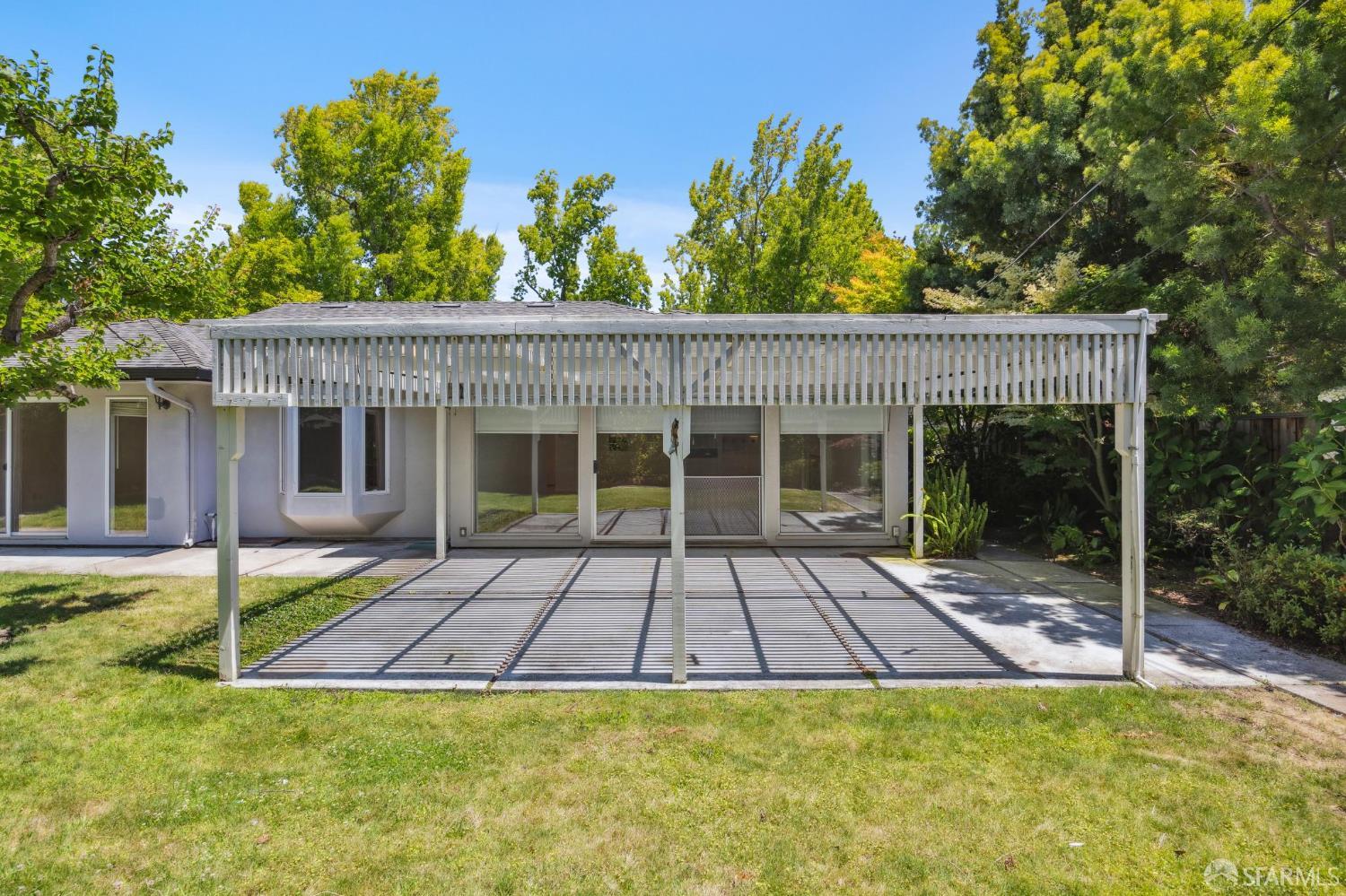 Detail Gallery Image 57 of 67 For 480 Sherwood Way, Menlo Park,  CA 94025 - 3 Beds | 2 Baths