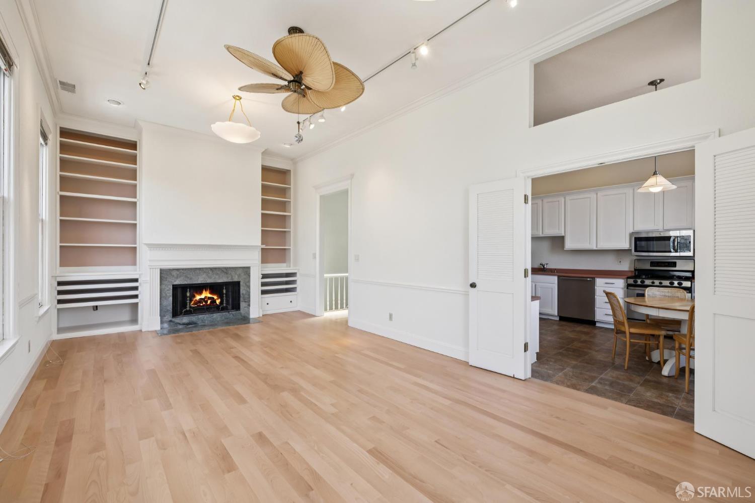 Photo #13: 425051842 Listing: Photo #13