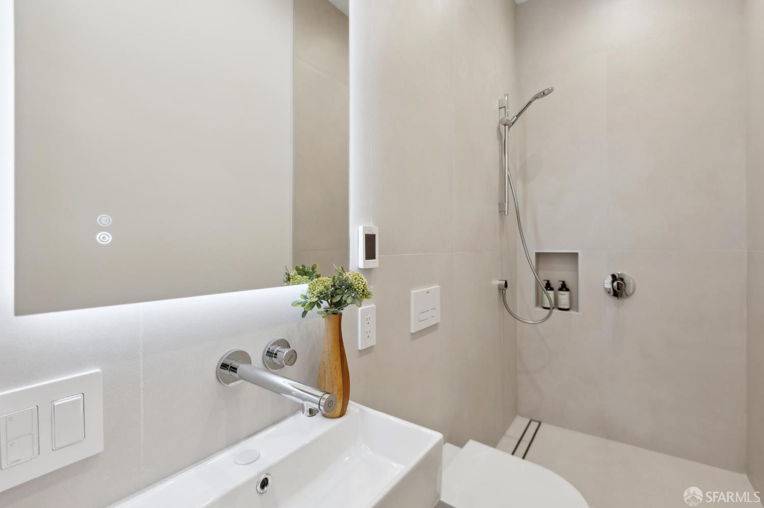 Detail Gallery Image 46 of 53 For 630 Precita Ave, San Francisco,  CA 94110 - 7 Beds | 5/2 Baths