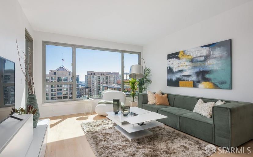 Detail Gallery Image 3 of 49 For 239 Brannan St 10g,  San Francisco,  CA 94107 - 2 Beds | 2 Baths