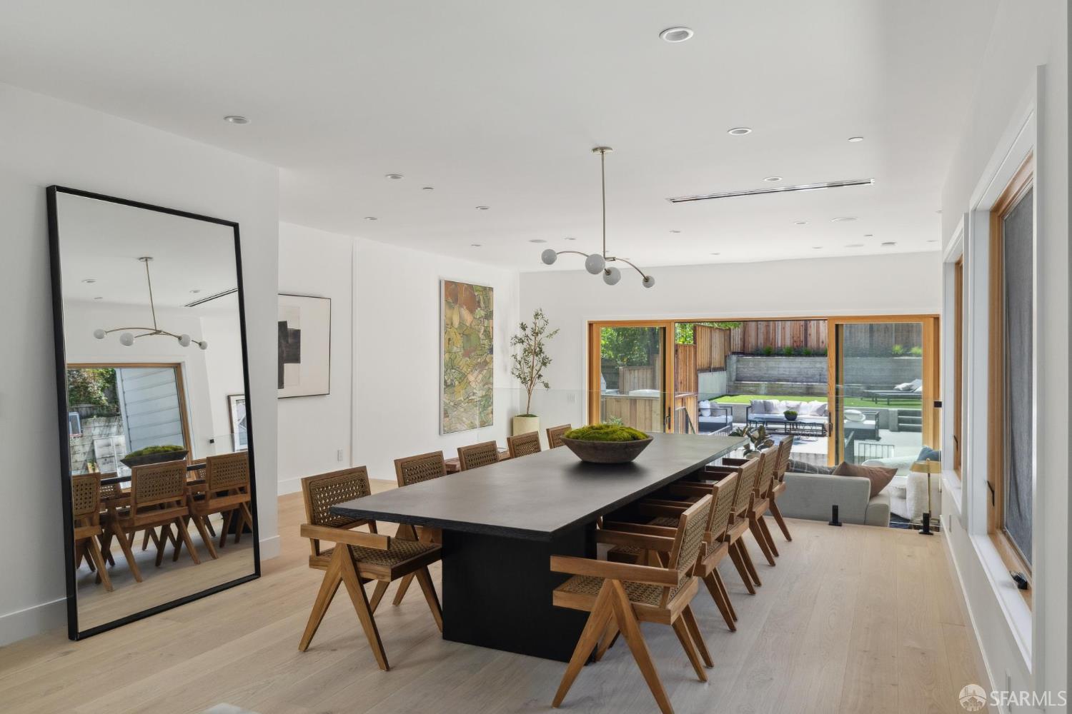 Detail Gallery Image 7 of 53 For 630 Precita Ave, San Francisco,  CA 94110 - 7 Beds | 5/2 Baths