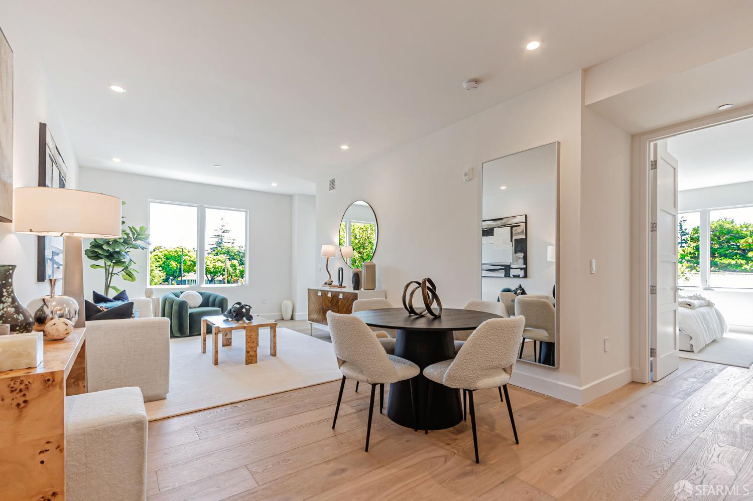 Detail Gallery Image 10 of 43 For 425 First St #24,  Los Altos,  CA 94022 - 2 Beds | 2/1 Baths