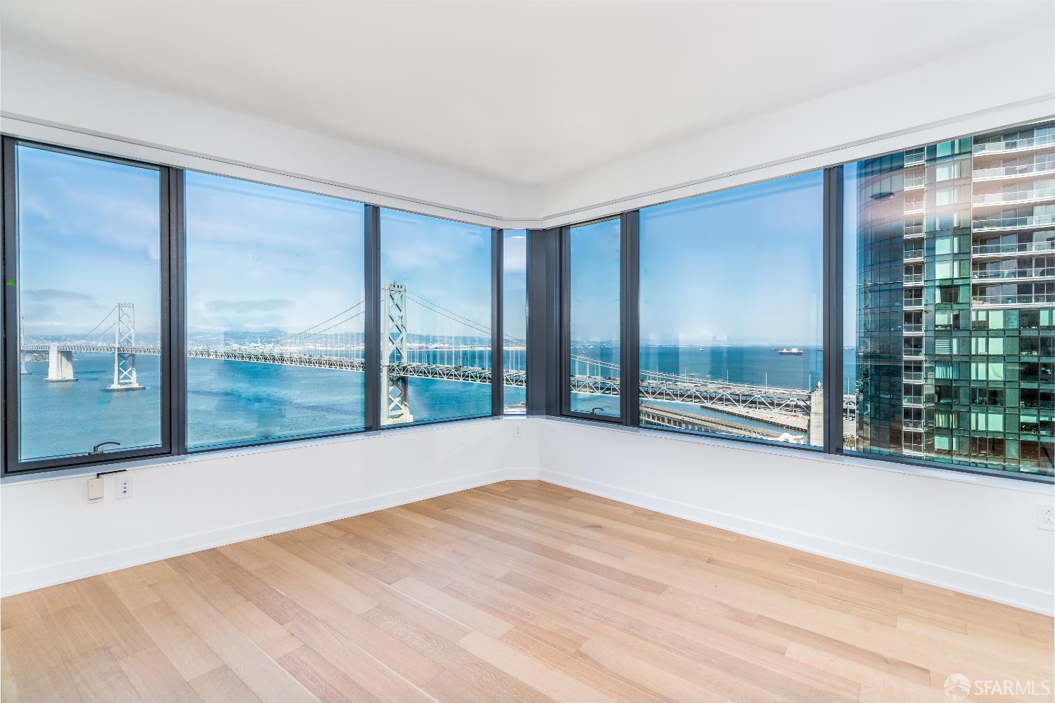 Detail Gallery Image 3 of 44 For 280 Spear St 28e,  San Francisco,  CA 94105 - 2 Beds | 2 Baths