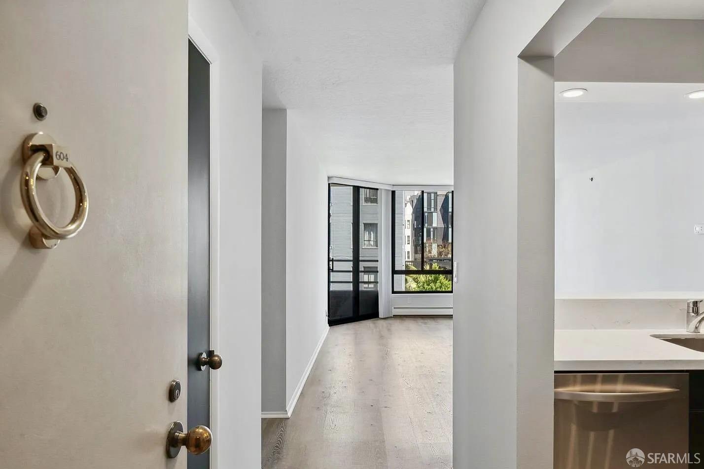 Detail Gallery Image 2 of 25 For 900 Bush St #604,  San Francisco,  CA 94109 - 2 Beds | 2 Baths