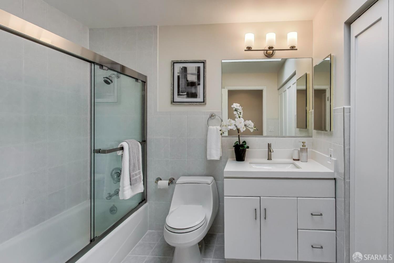 Detail Gallery Image 49 of 57 For 2826 Cabrillo St, San Francisco,  CA 94121 - 5 Beds | 5/1 Baths