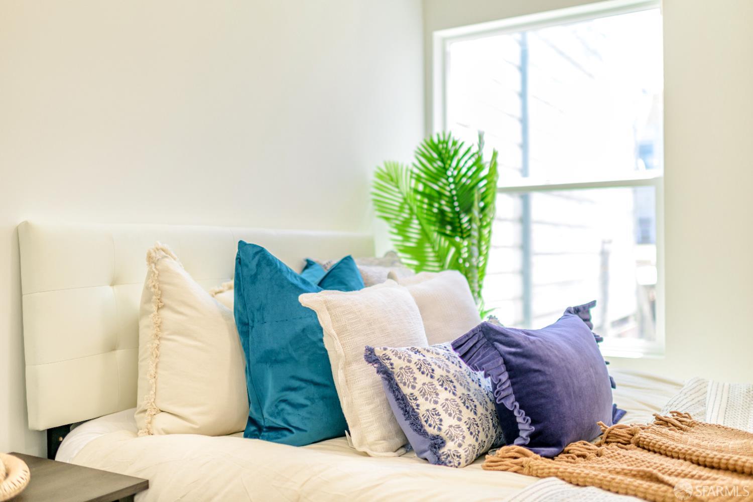 Detail Gallery Image 28 of 49 For 161 Laura St, San Francisco,  CA 94112 - 3 Beds | 3 Baths