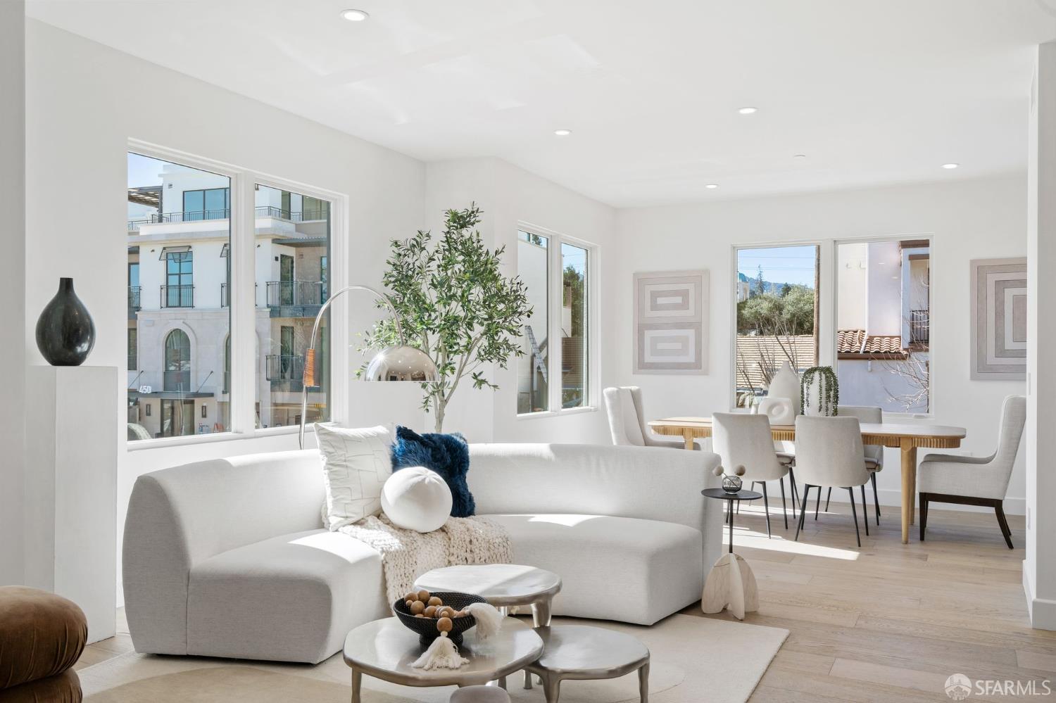 Detail Gallery Image 2 of 24 For 425 First St #31,  Los Altos,  CA 94022 - 2 Beds | 2 Baths