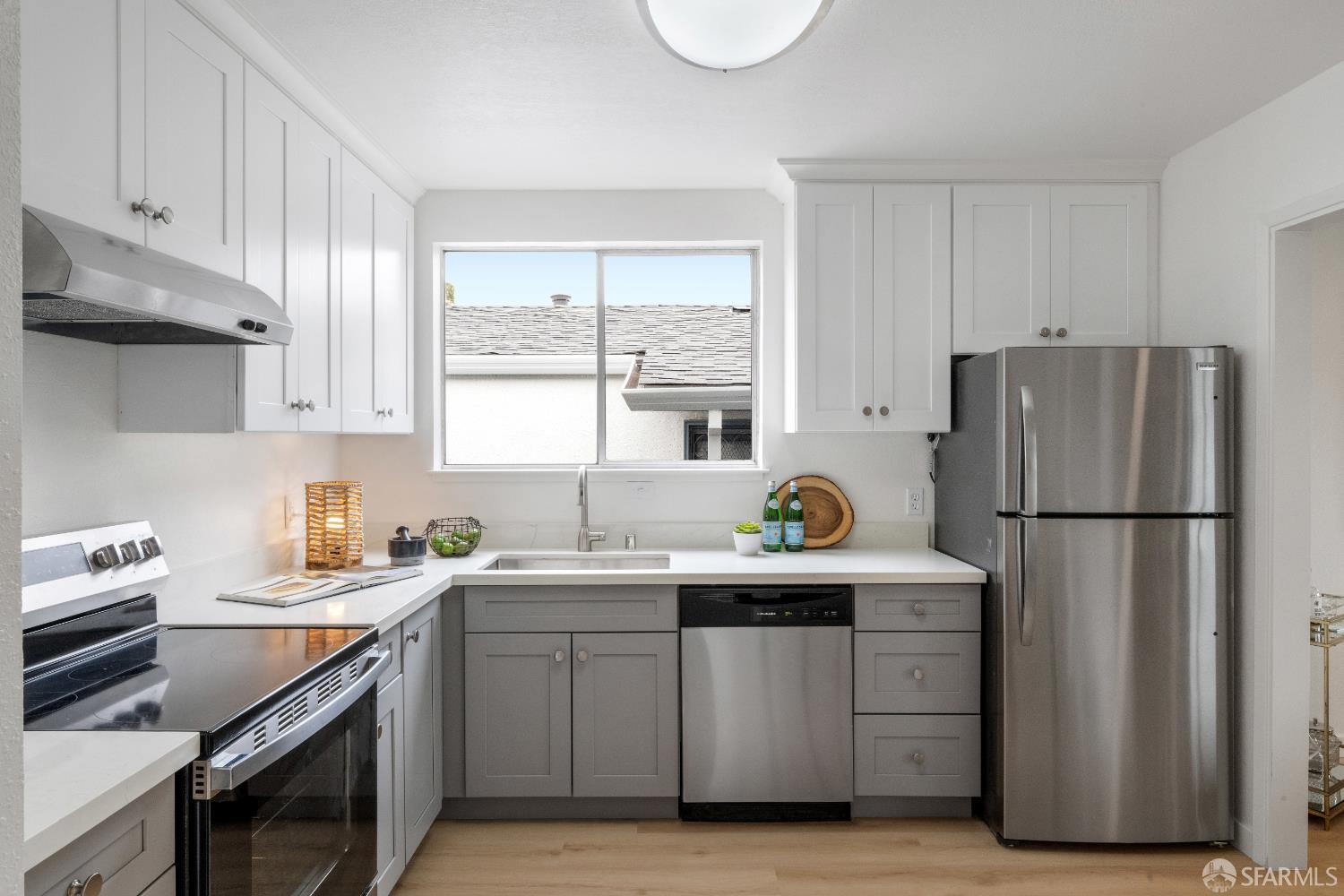 Detail Gallery Image 14 of 52 For 281 Polaris Way, Daly City,  CA 94014 - 3 Beds | 2 Baths