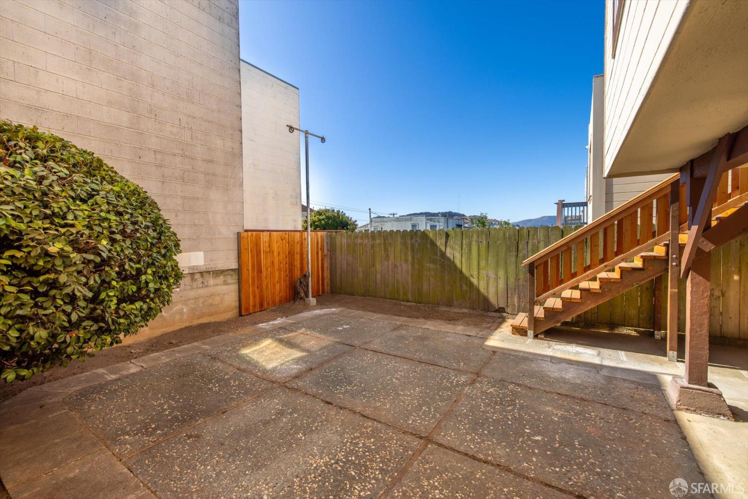 Detail Gallery Image 29 of 48 For 107 Venus St, San Francisco,  CA 94124 - 3 Beds | 2 Baths