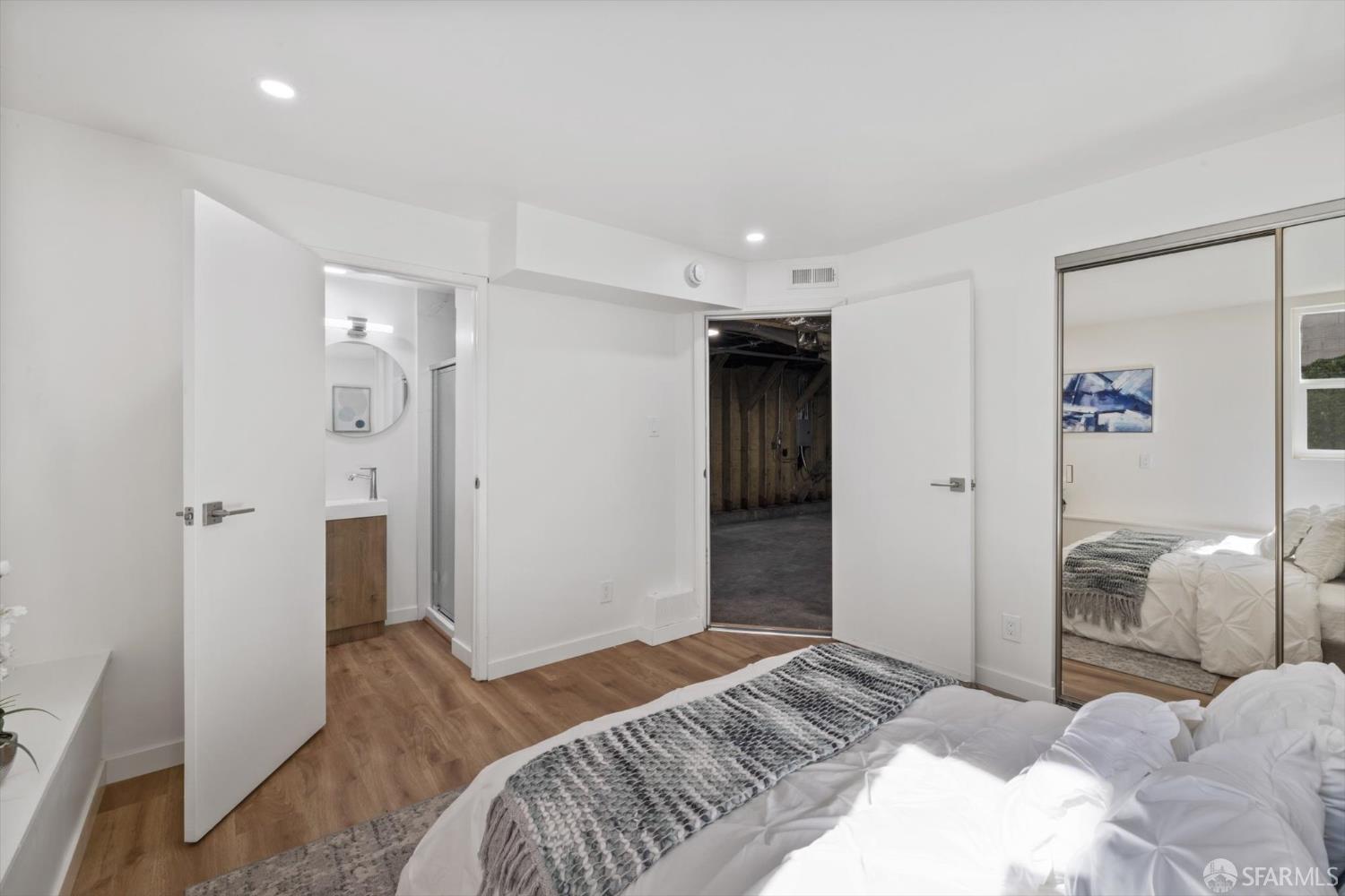 Detail Gallery Image 34 of 48 For 107 Venus St, San Francisco,  CA 94124 - 3 Beds | 2 Baths