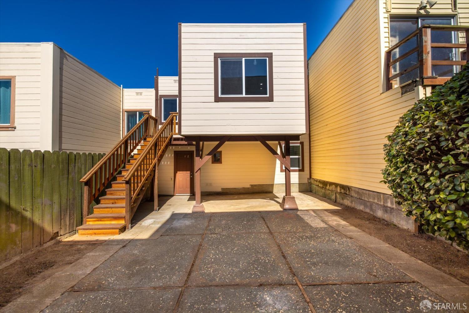 Detail Gallery Image 26 of 48 For 107 Venus St, San Francisco,  CA 94124 - 3 Beds | 2 Baths