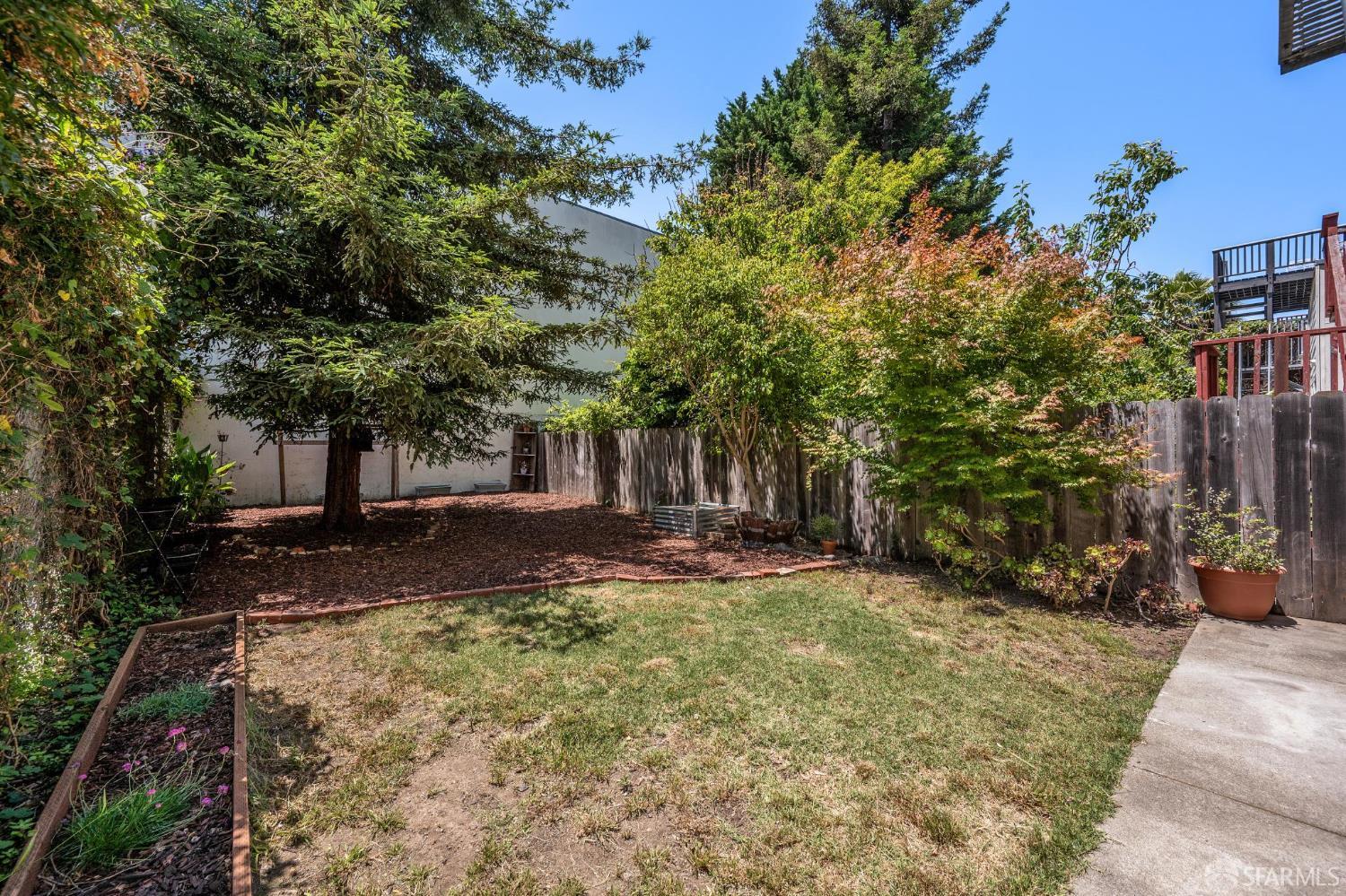Detail Gallery Image 45 of 52 For 364 Shotwell St #101,  San Francisco,  CA 94110 - 3 Beds | 2 Baths