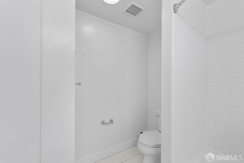Photo #19: 425045933 Listing: Photo #19