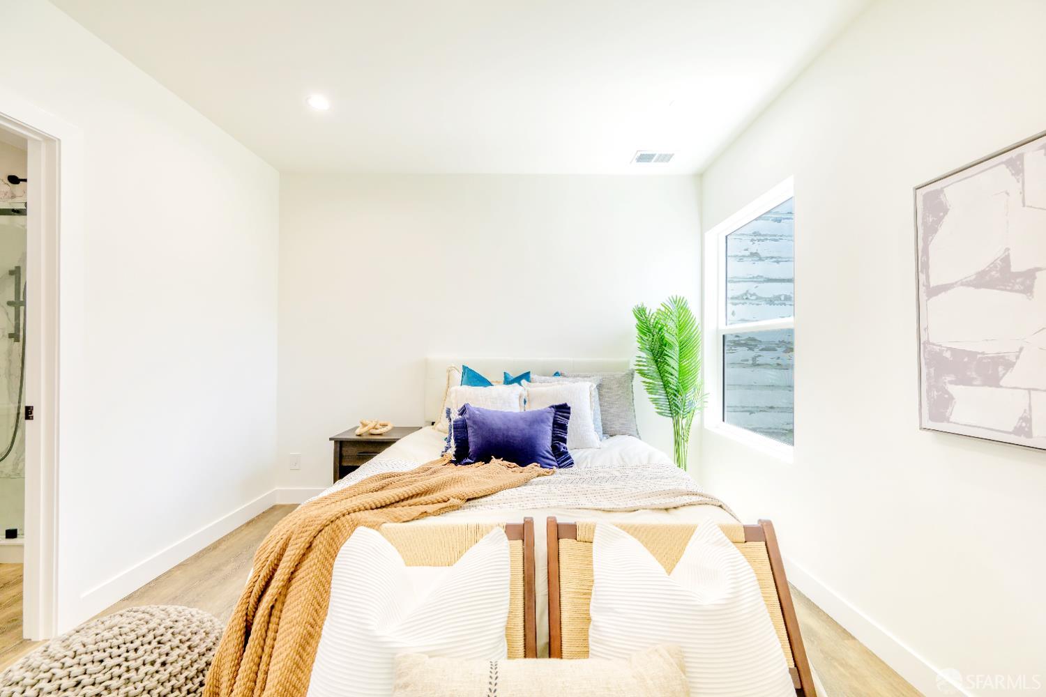 Detail Gallery Image 27 of 49 For 161 Laura St, San Francisco,  CA 94112 - 3 Beds | 3 Baths