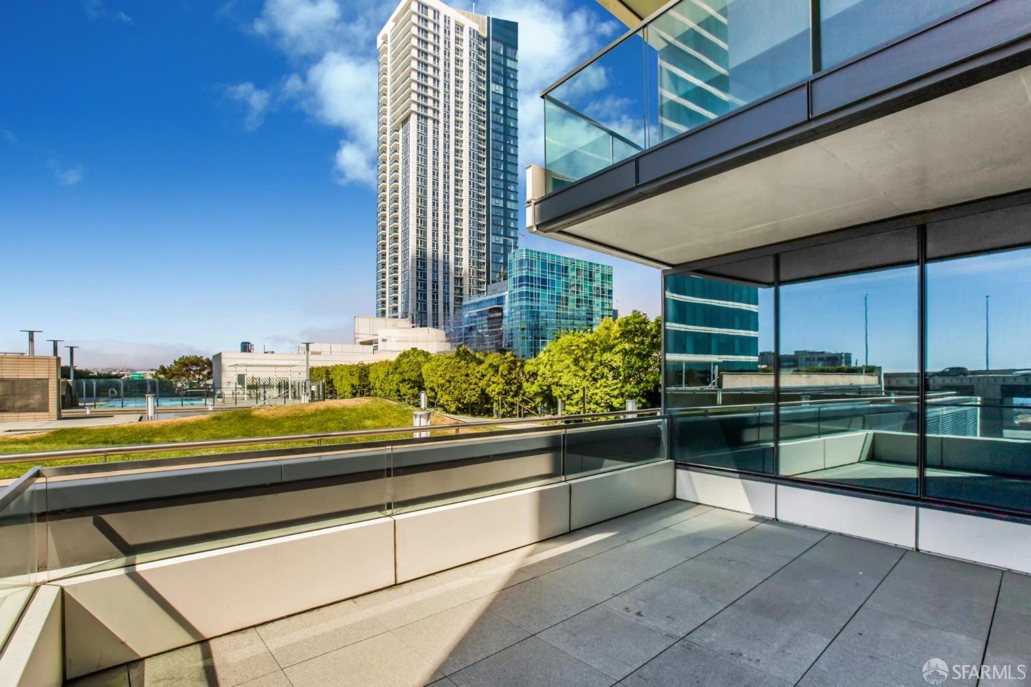 Photo #8: 425054563 Listing: Photo #8