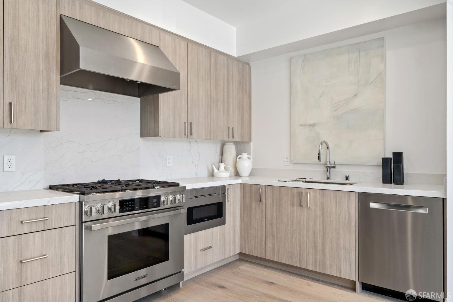Detail Gallery Image 7 of 24 For 425 First St #31,  Los Altos,  CA 94022 - 2 Beds | 2 Baths