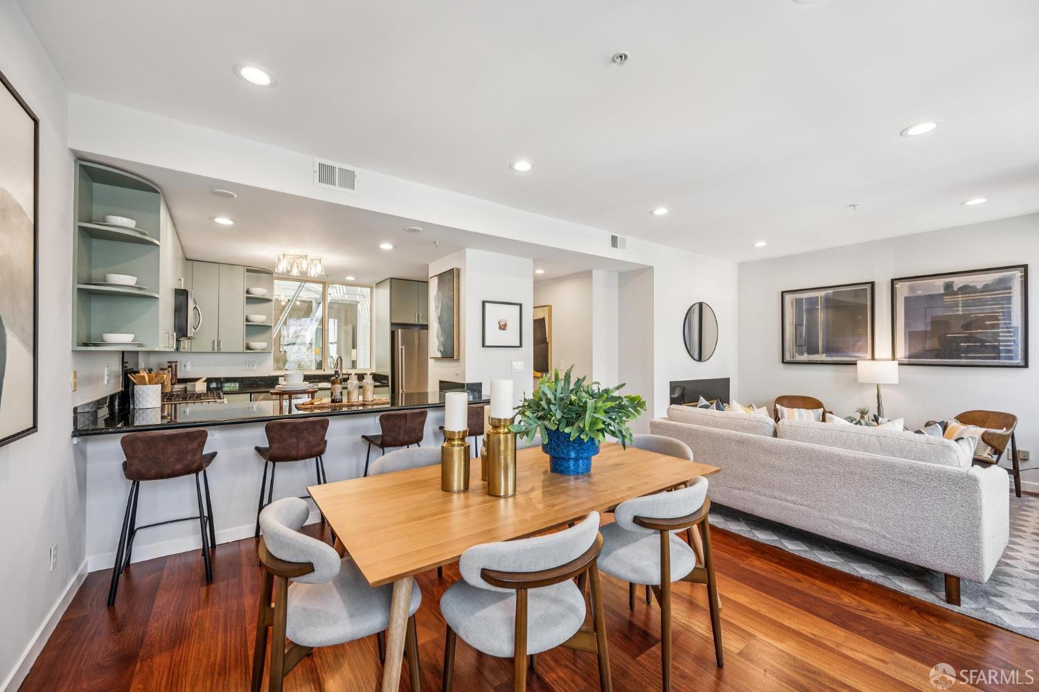 Detail Gallery Image 14 of 52 For 364 Shotwell St #101,  San Francisco,  CA 94110 - 3 Beds | 2 Baths
