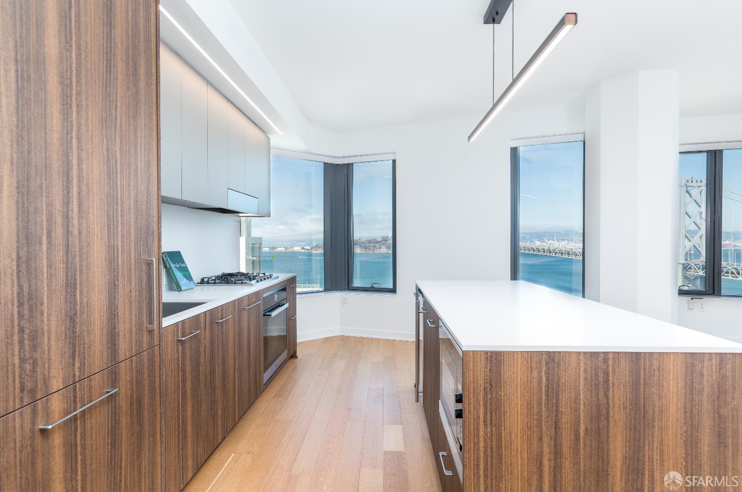 Detail Gallery Image 5 of 44 For 280 Spear St 28e,  San Francisco,  CA 94105 - 2 Beds | 2 Baths