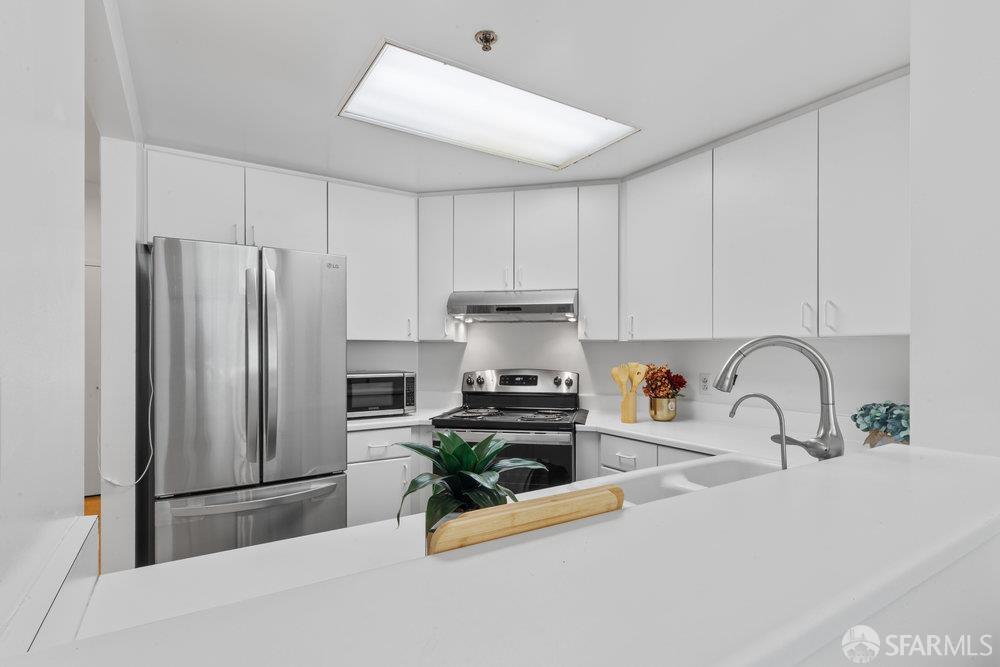 Photo #36: 425045933 Listing: Photo #36