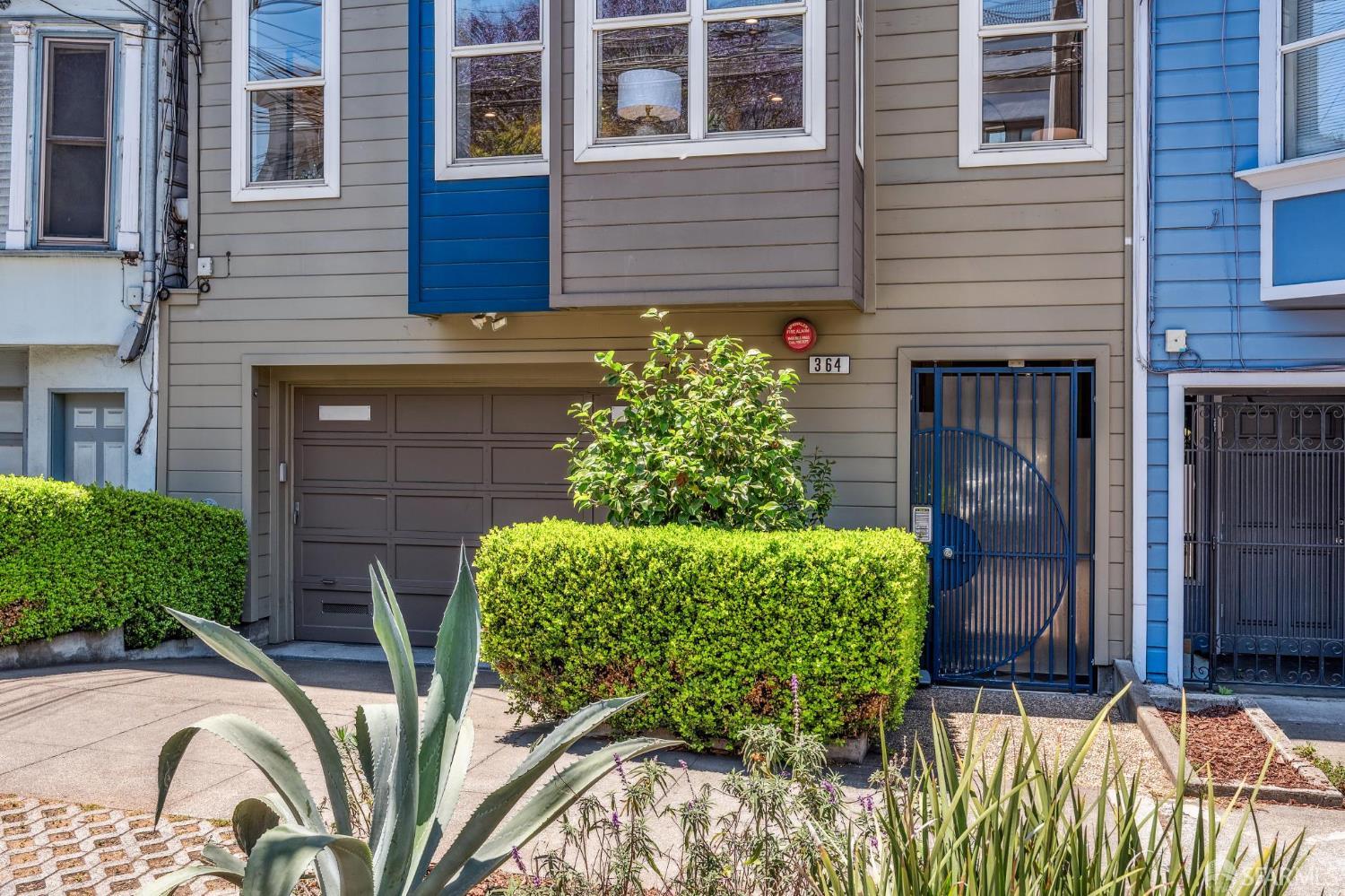 Detail Gallery Image 3 of 52 For 364 Shotwell St #101,  San Francisco,  CA 94110 - 3 Beds | 2 Baths