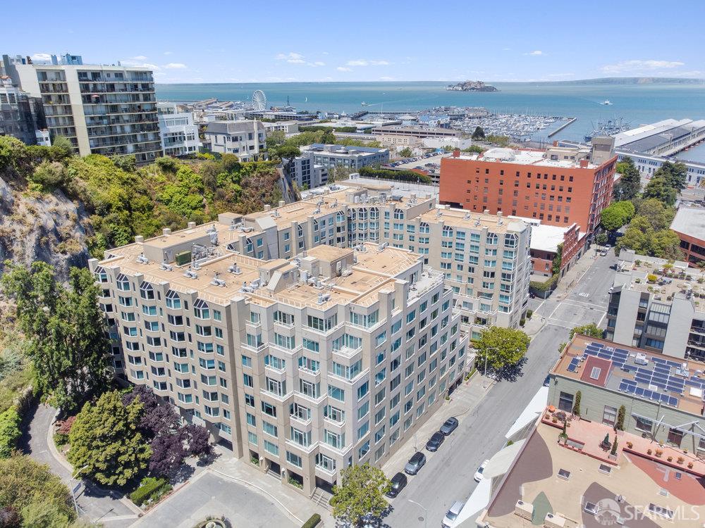 Photo #3: 425045933 Listing 