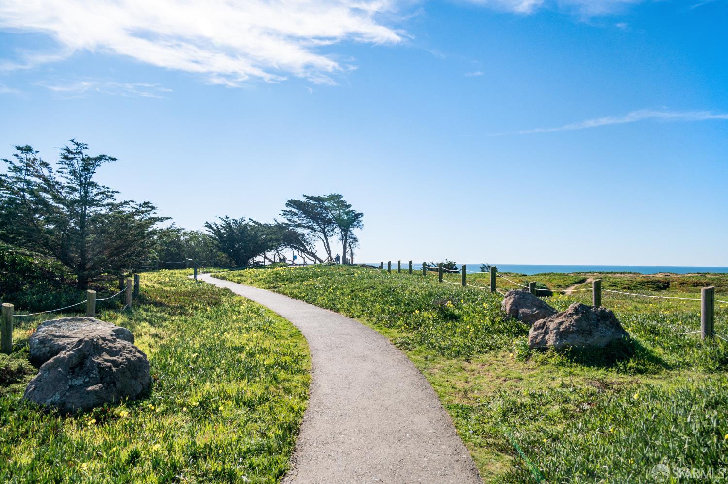 Detail Gallery Image 36 of 52 For 281 Polaris Way, Daly City,  CA 94014 - 3 Beds | 2 Baths
