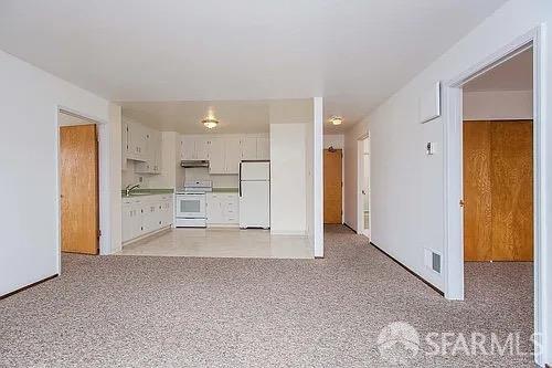 Detail Gallery Image 3 of 12 For 590 2nd Ave #1,  San Francisco,  CA 94118 - 2 Beds | 1 Baths
