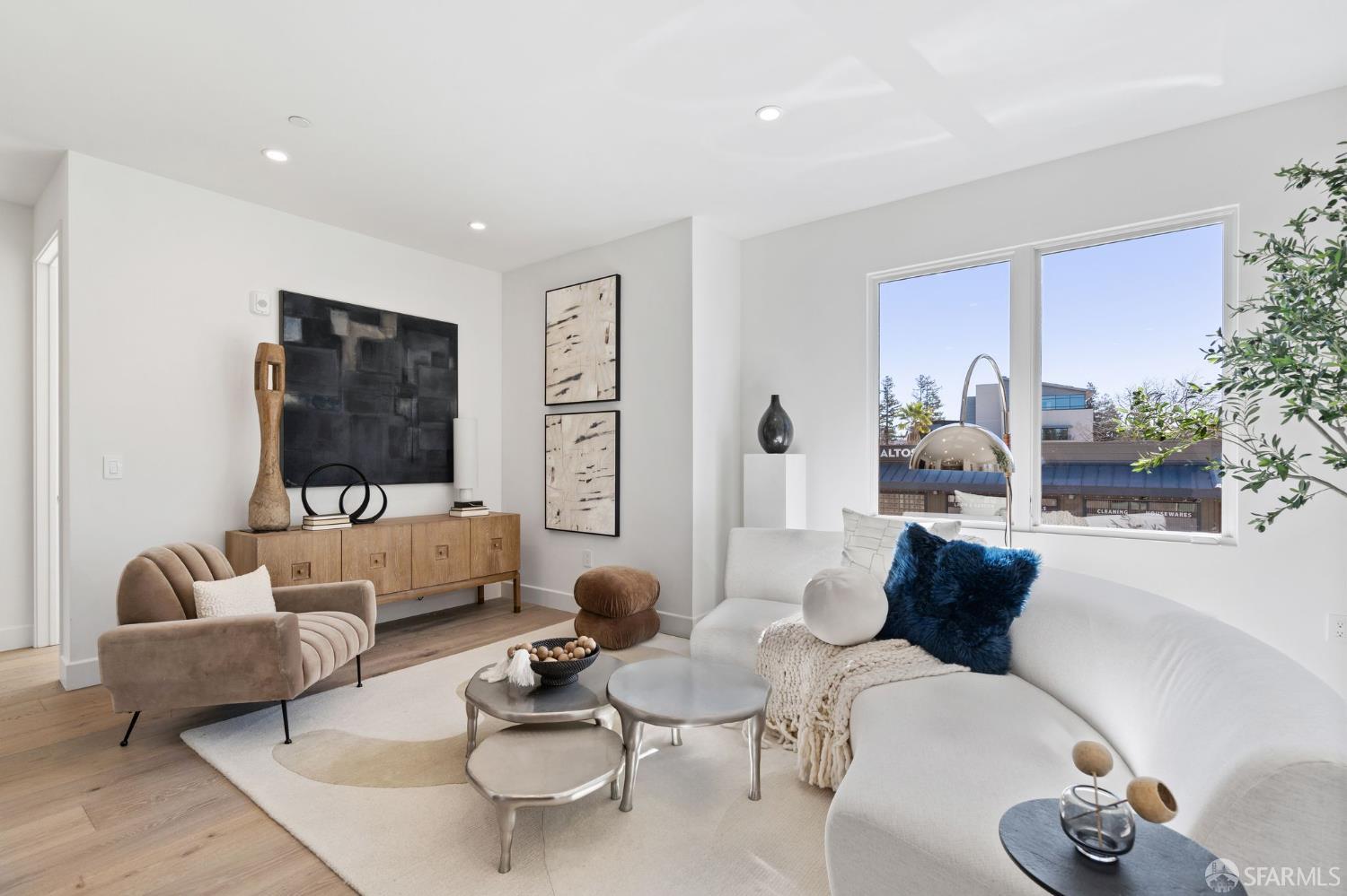 Detail Gallery Image 3 of 24 For 425 First St #31,  Los Altos,  CA 94022 - 2 Beds | 2 Baths