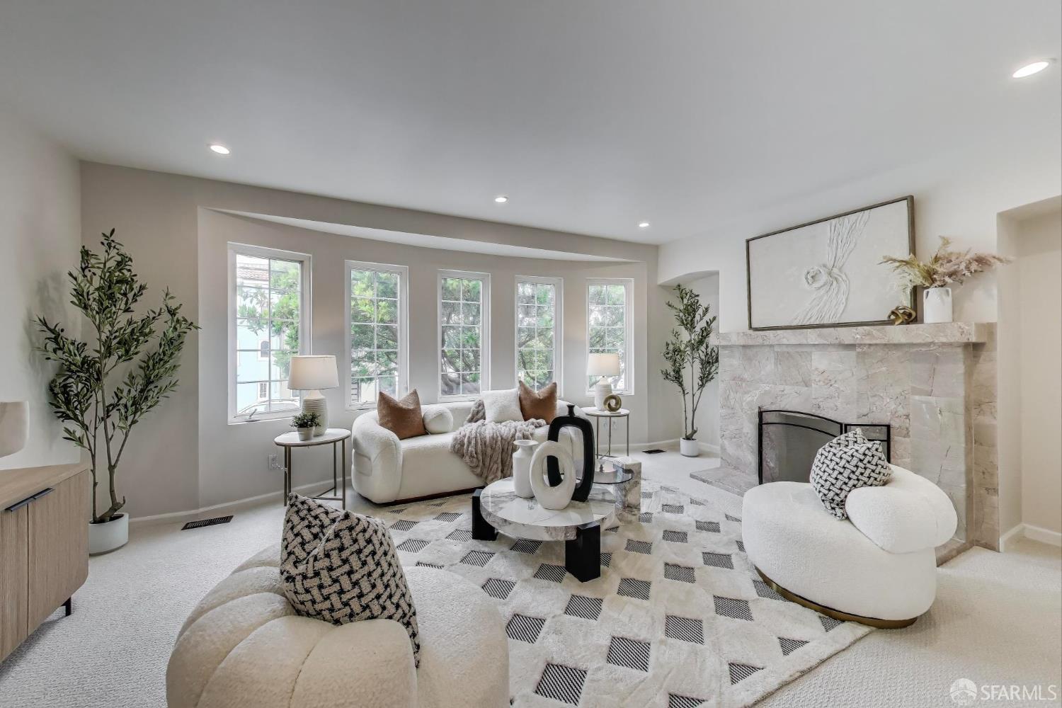 Detail Gallery Image 3 of 57 For 2826 Cabrillo St, San Francisco,  CA 94121 - 5 Beds | 5/1 Baths
