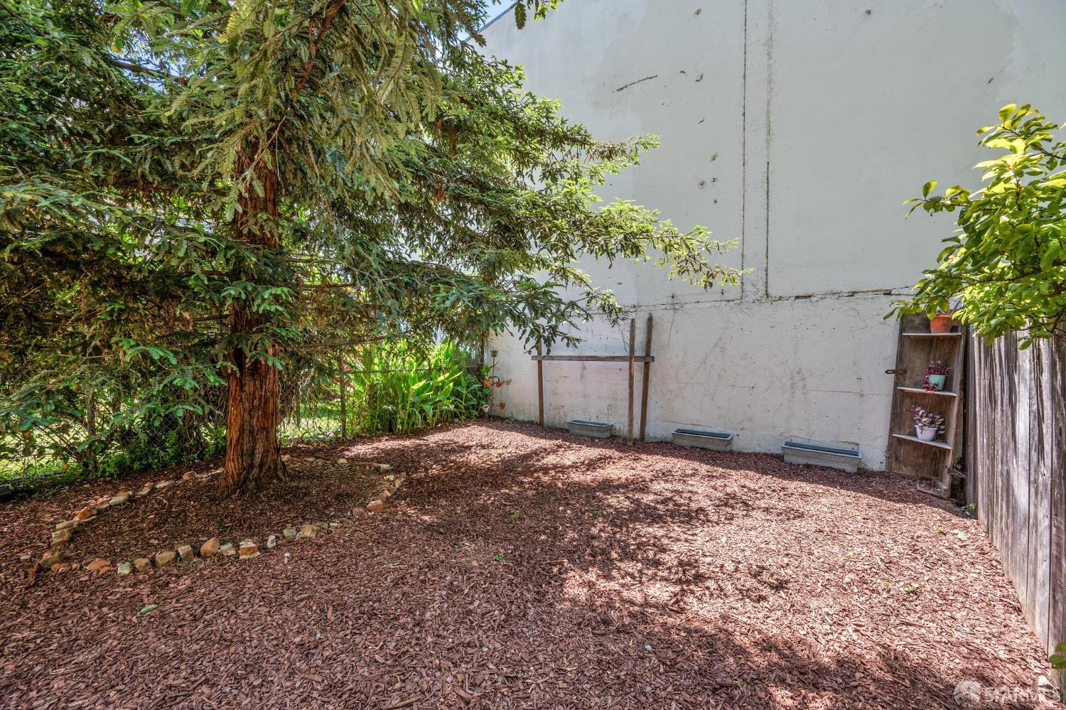 Detail Gallery Image 47 of 52 For 364 Shotwell St #101,  San Francisco,  CA 94110 - 3 Beds | 2 Baths