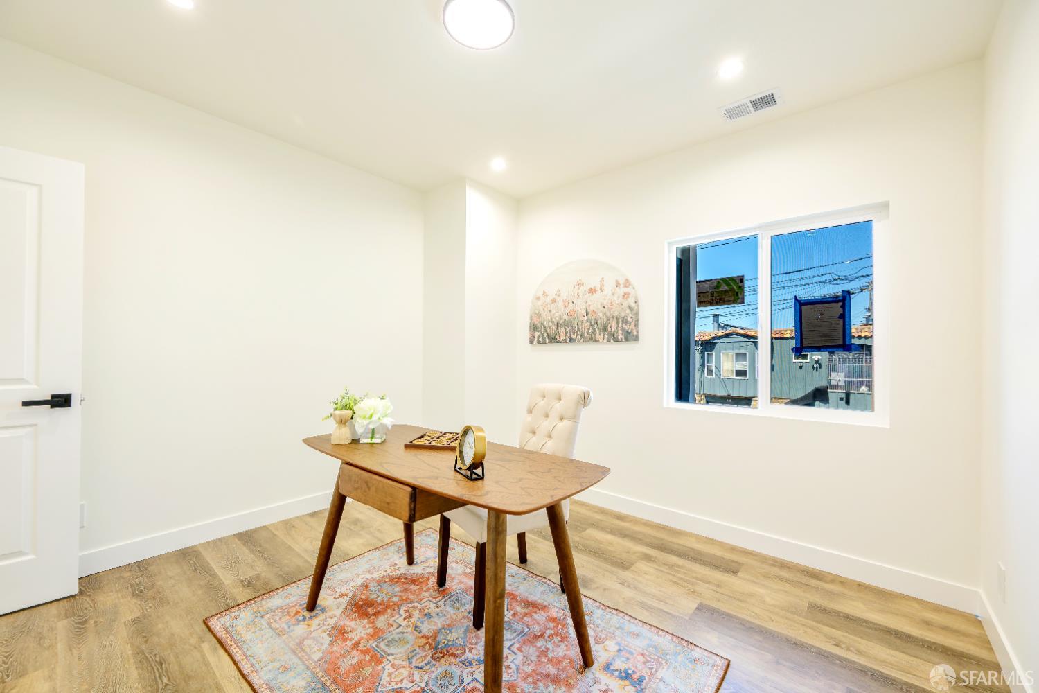 Detail Gallery Image 29 of 49 For 161 Laura St, San Francisco,  CA 94112 - 3 Beds | 3 Baths