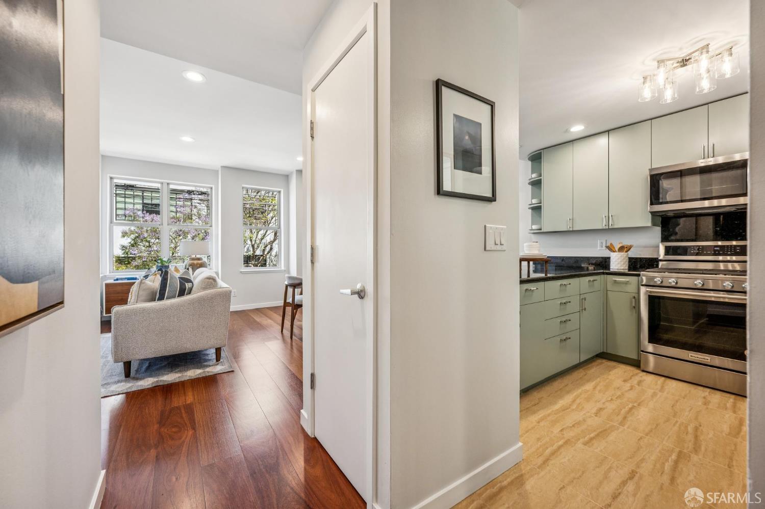 Detail Gallery Image 17 of 52 For 364 Shotwell St #101,  San Francisco,  CA 94110 - 3 Beds | 2 Baths