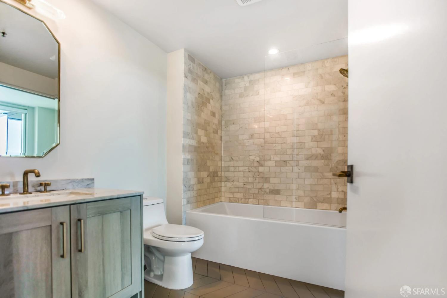 Photo #39: 425054563 Listing: Photo #39