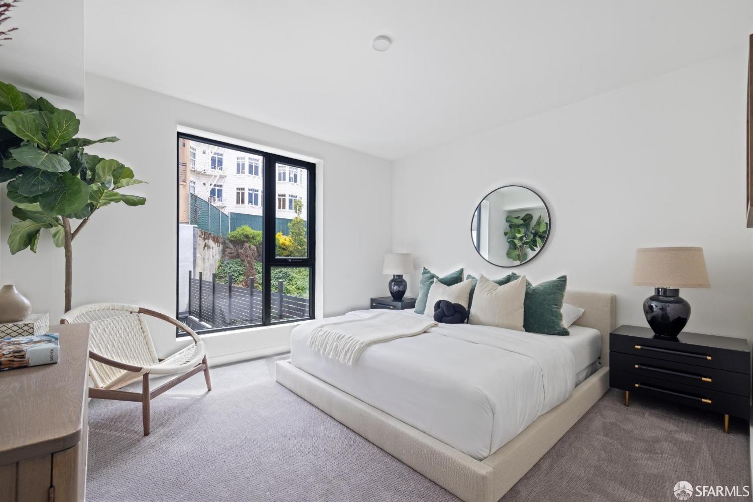 Detail Gallery Image 7 of 20 For 915 North Point St #J3,  San Francisco,  CA 94109 - 3 Beds | 2 Baths