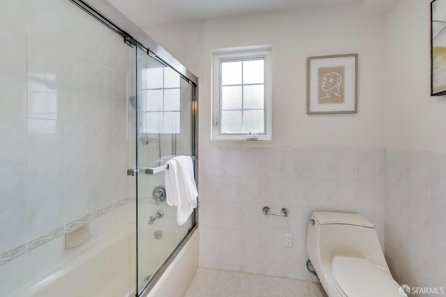 Detail Gallery Image 17 of 57 For 2826 Cabrillo St, San Francisco,  CA 94121 - 5 Beds | 5/1 Baths