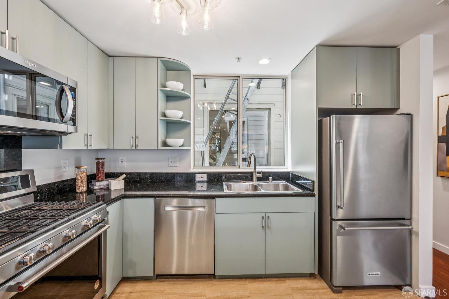 Detail Gallery Image 20 of 52 For 364 Shotwell St #101,  San Francisco,  CA 94110 - 3 Beds | 2 Baths