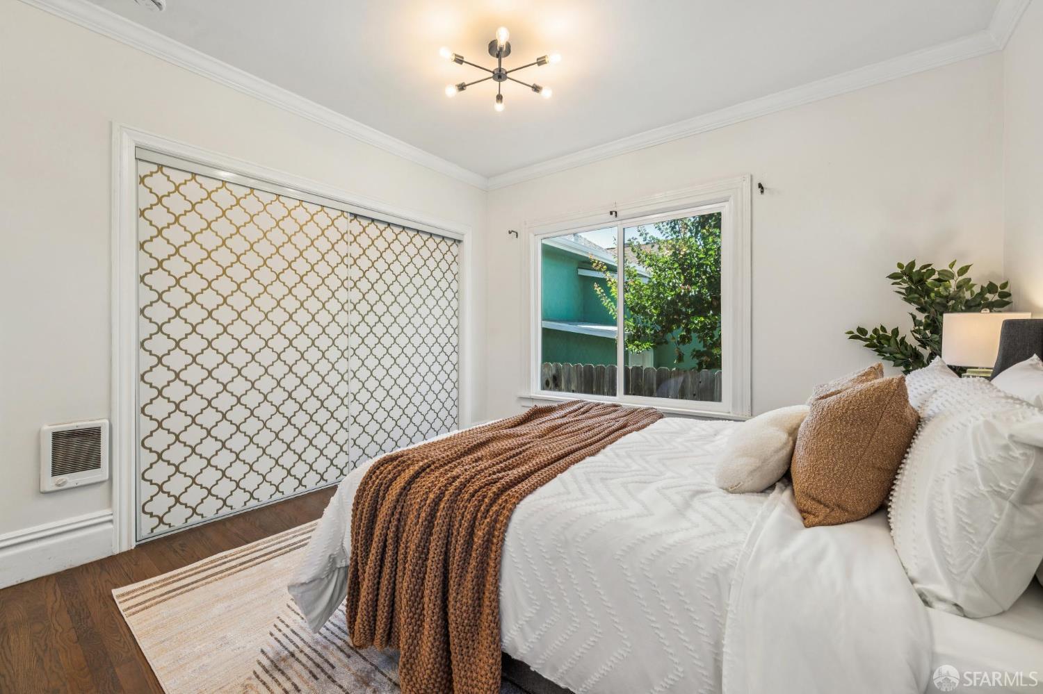 Detail Gallery Image 37 of 70 For 882 56th St, Oakland,  CA 94608 - 3 Beds | 2 Baths