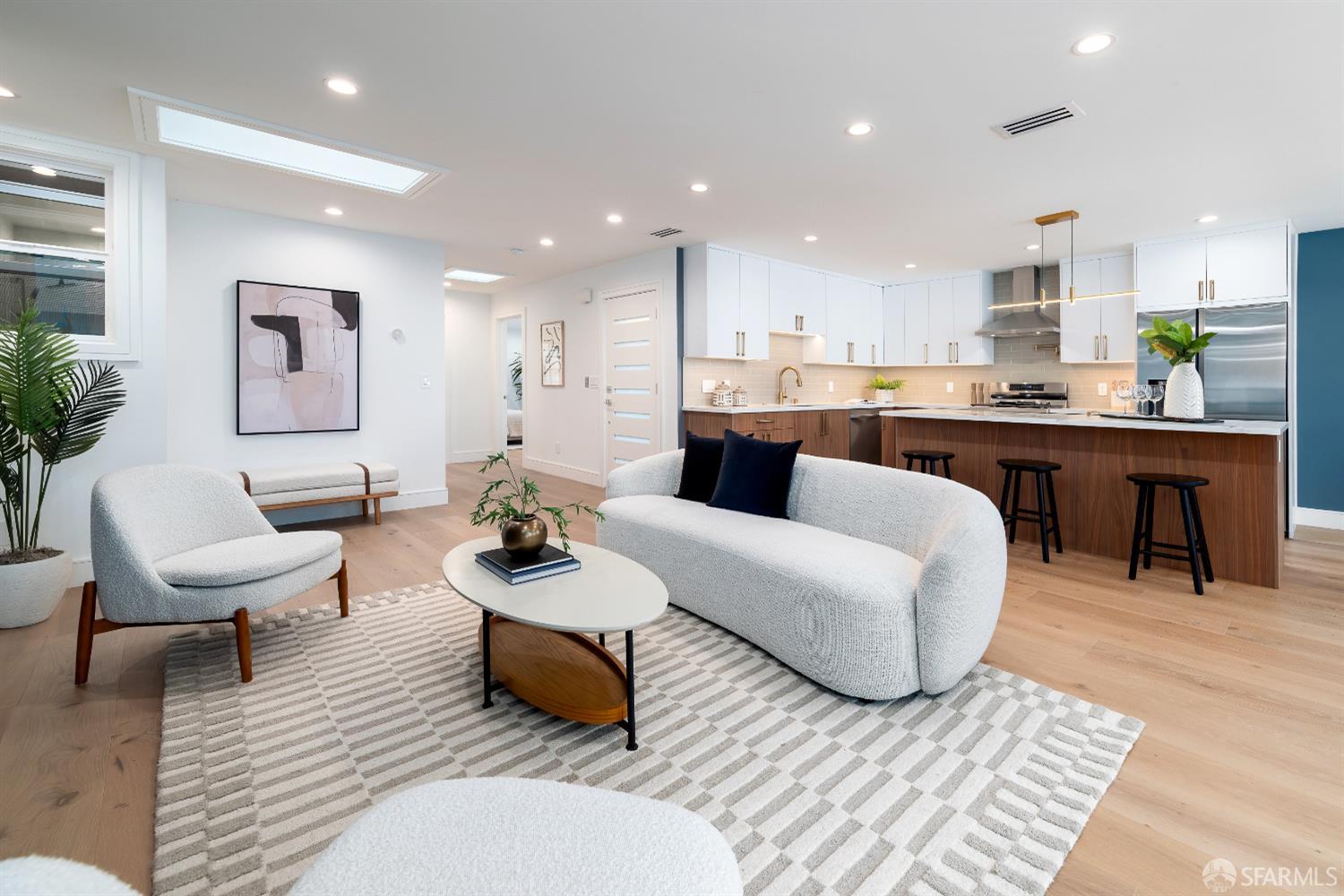 Detail Gallery Image 12 of 81 For 2277 33rd Ave, San Francisco,  CA 94116 - 4 Beds | 4 Baths