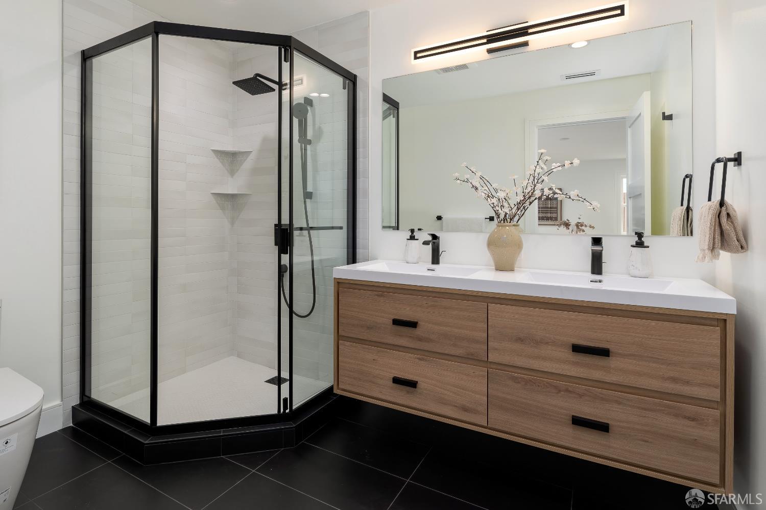 Detail Gallery Image 48 of 81 For 2277 33rd Ave, San Francisco,  CA 94116 - 4 Beds | 4 Baths