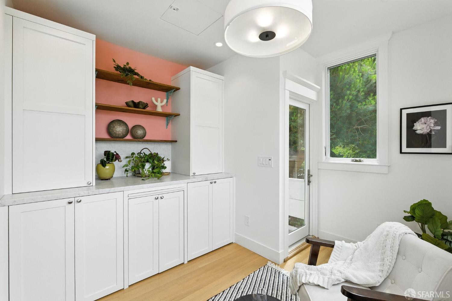 Photo #11: 425054876 Listing: Photo #11