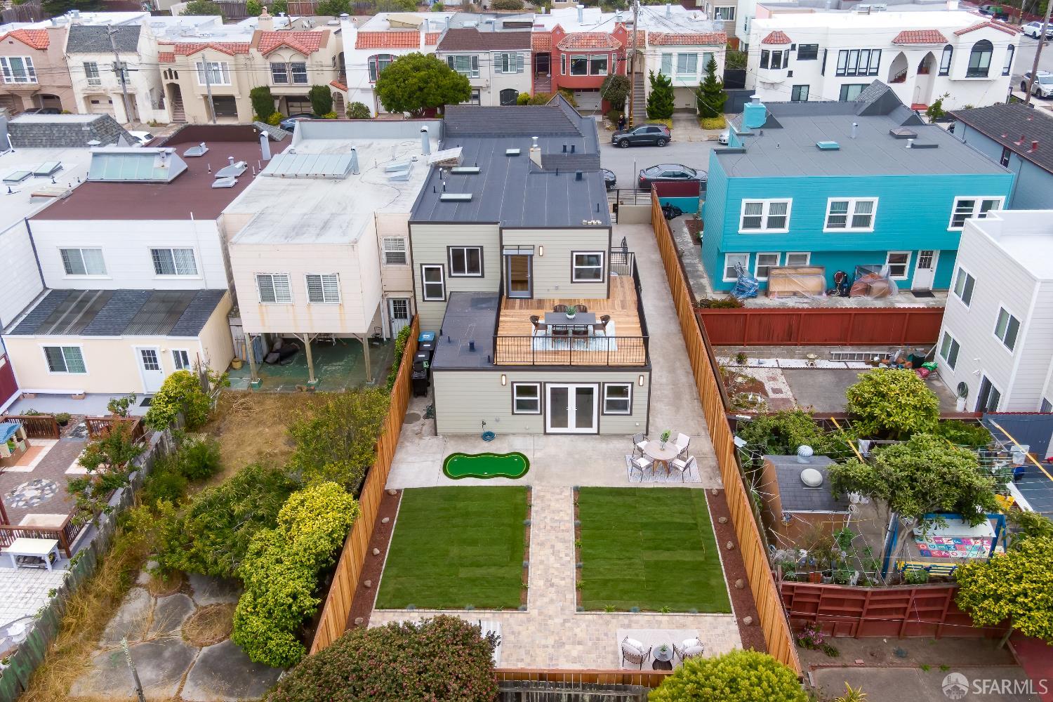 Detail Gallery Image 8 of 81 For 2277 33rd Ave, San Francisco,  CA 94116 - 4 Beds | 4 Baths