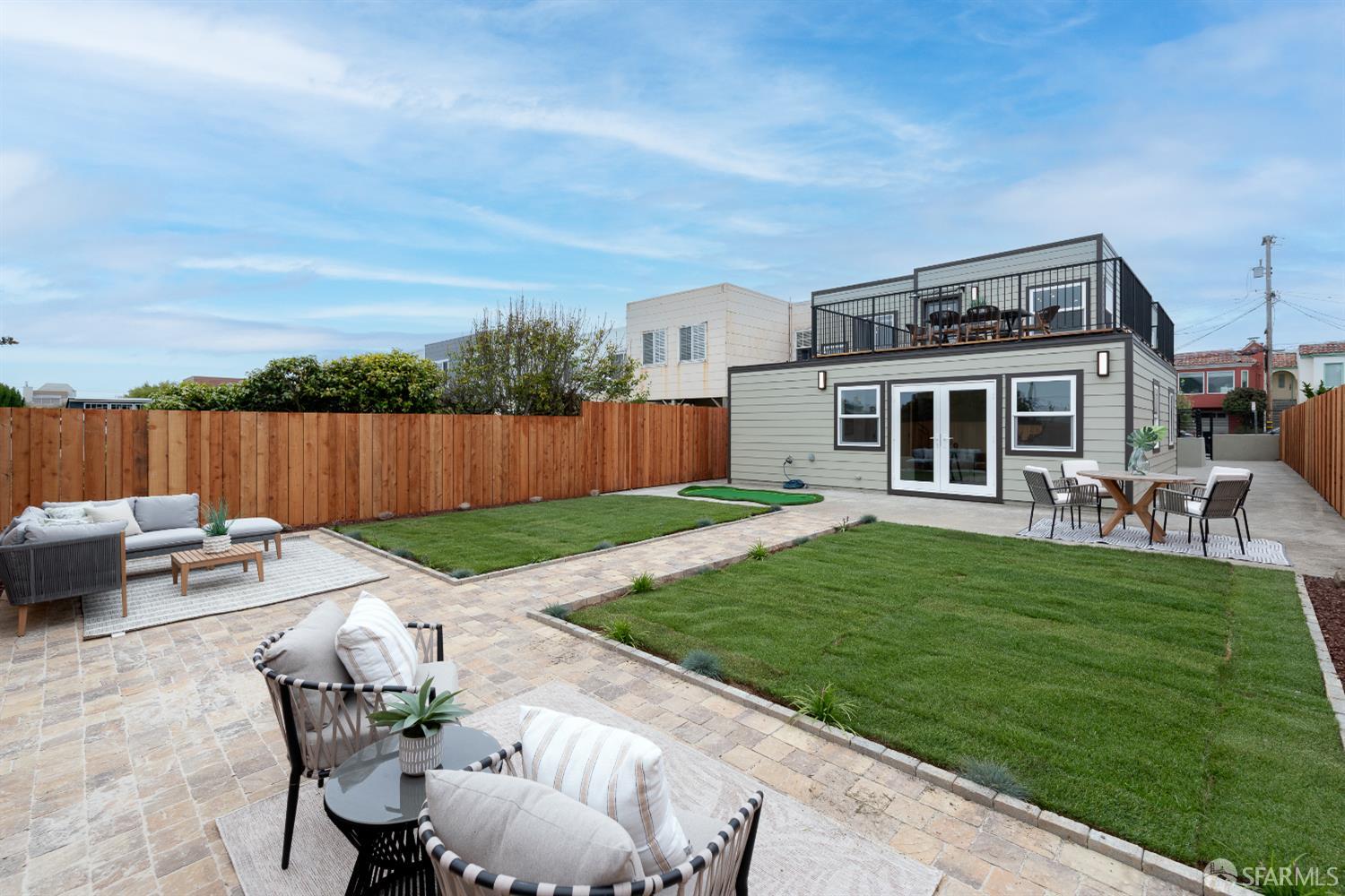 Detail Gallery Image 6 of 81 For 2277 33rd Ave, San Francisco,  CA 94116 - 4 Beds | 4 Baths