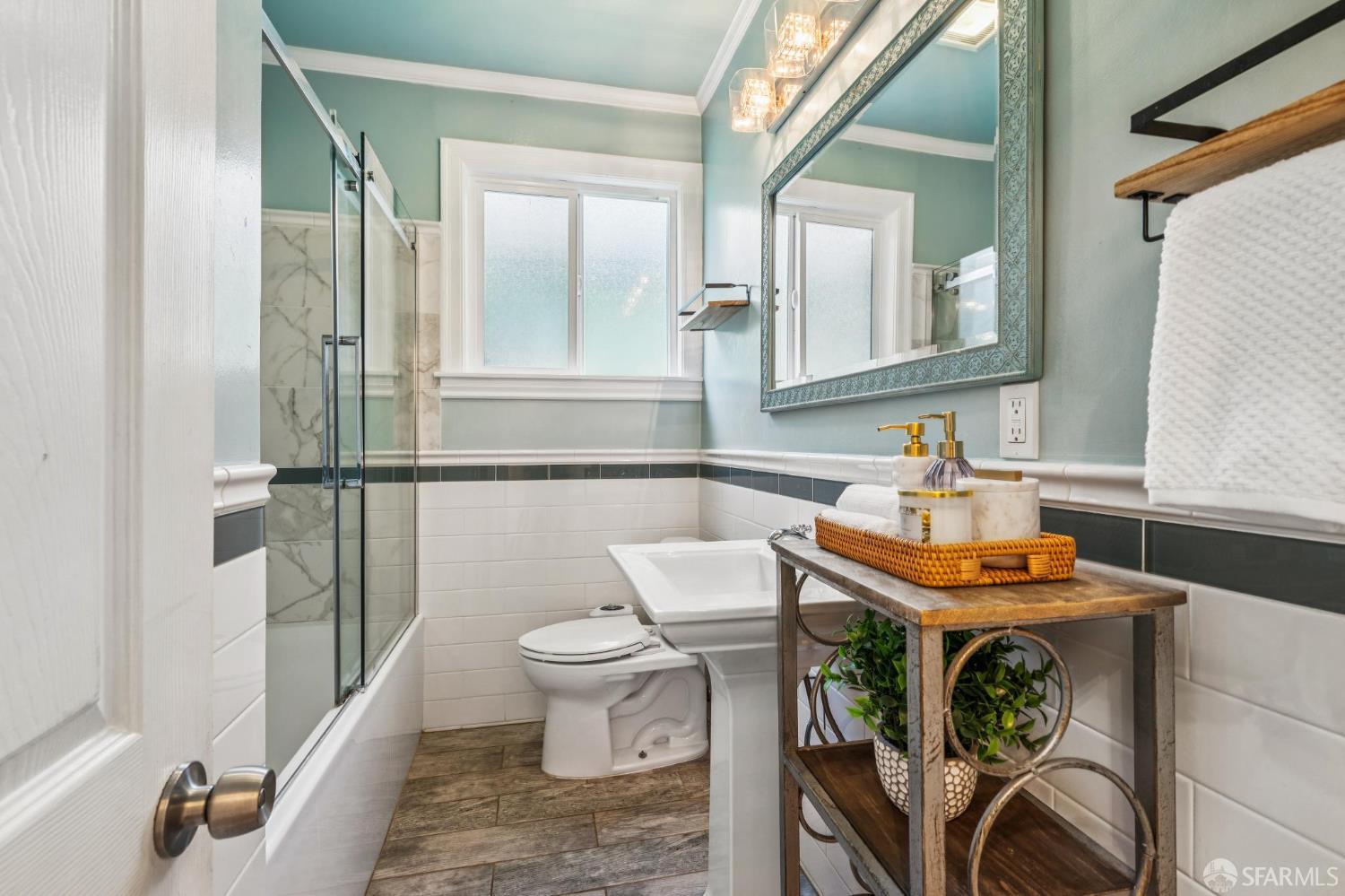 Detail Gallery Image 49 of 70 For 882 56th St, Oakland,  CA 94608 - 3 Beds | 2 Baths