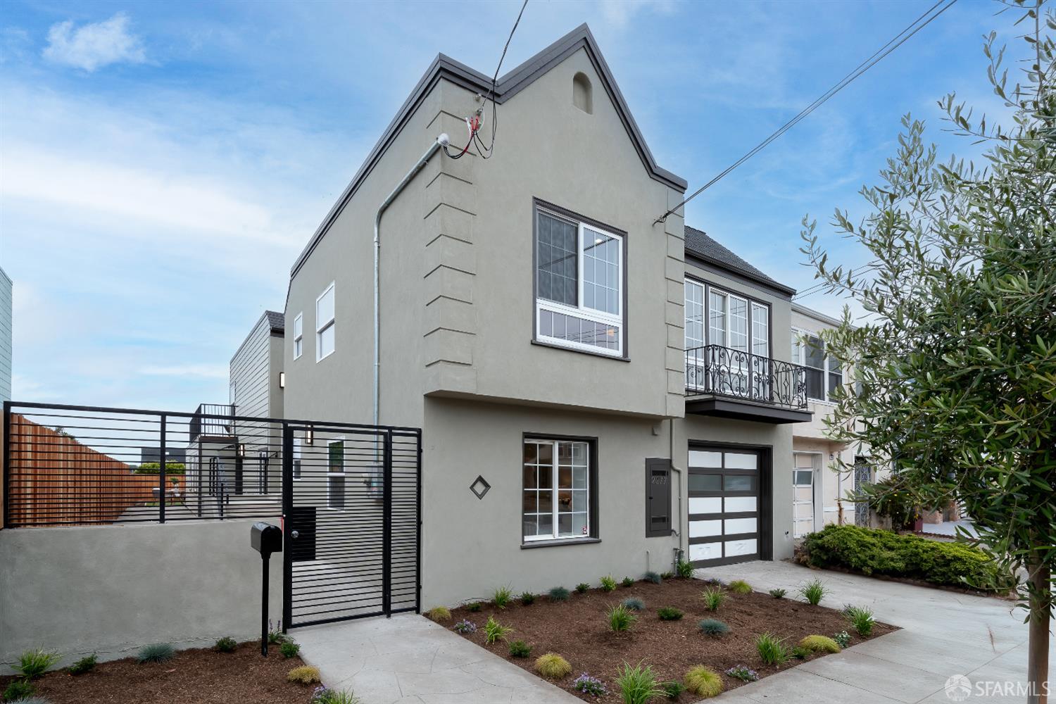 Detail Gallery Image 3 of 81 For 2277 33rd Ave, San Francisco,  CA 94116 - 4 Beds | 4 Baths