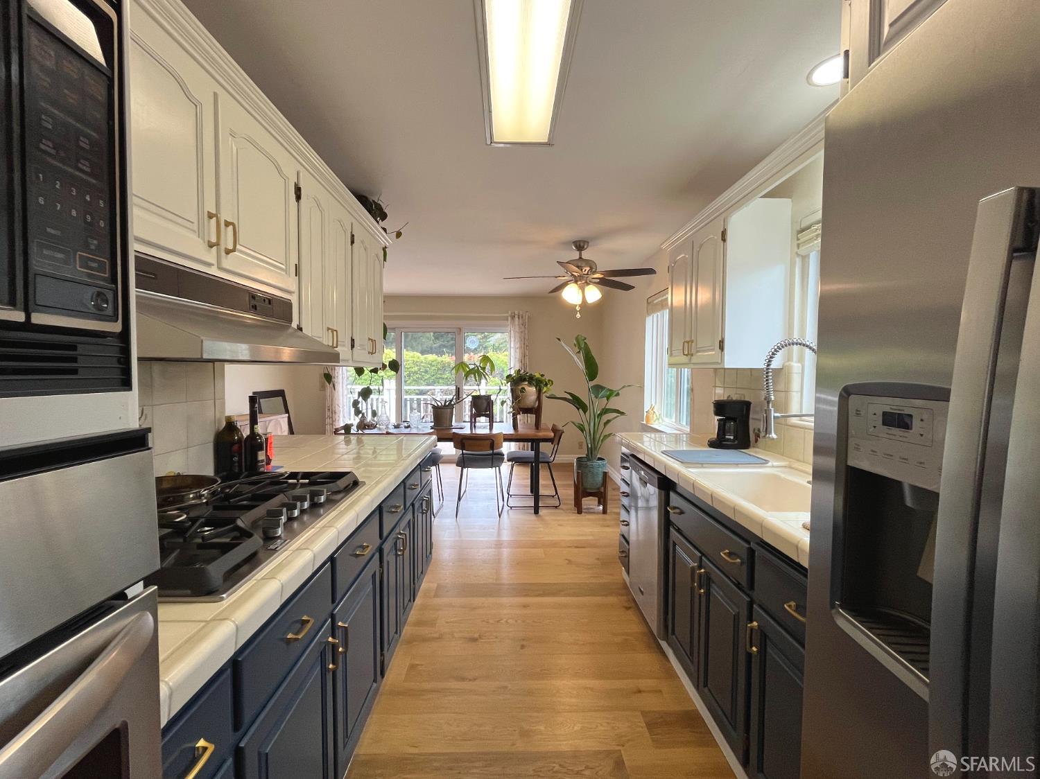 Detail Gallery Image 6 of 37 For 1032 Everglades Dr, Pacifica,  CA 94044 - 3 Beds | 2 Baths
