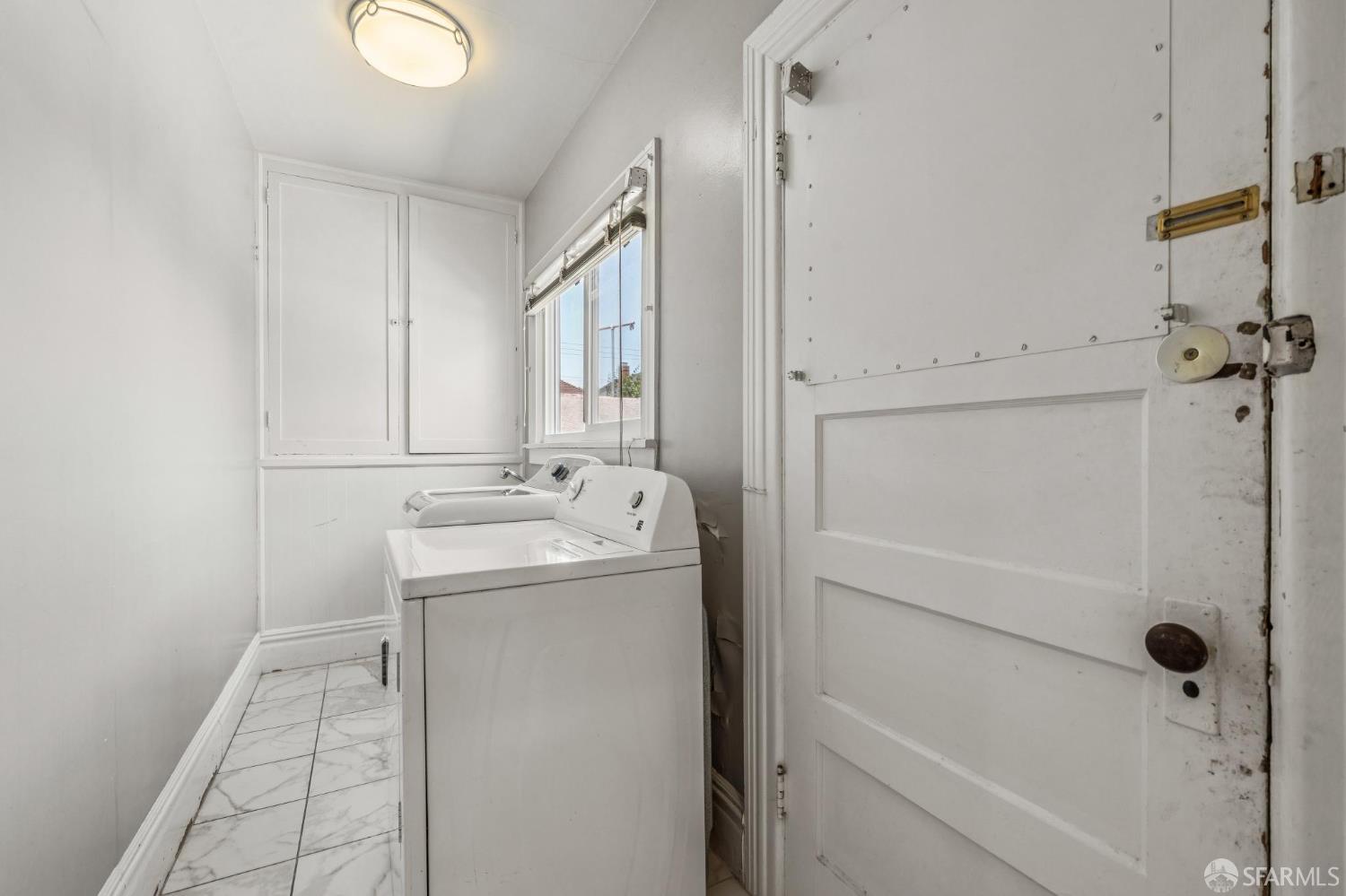 Detail Gallery Image 34 of 70 For 882 56th St, Oakland,  CA 94608 - 3 Beds | 2 Baths