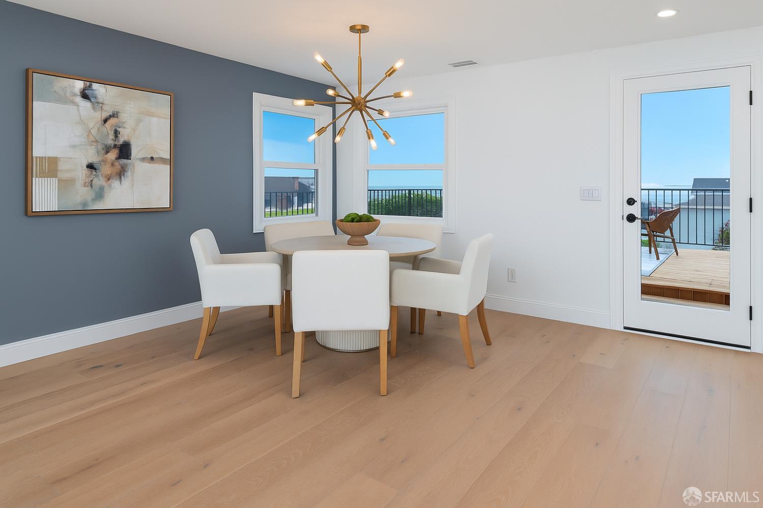 Detail Gallery Image 14 of 81 For 2277 33rd Ave, San Francisco,  CA 94116 - 4 Beds | 4 Baths