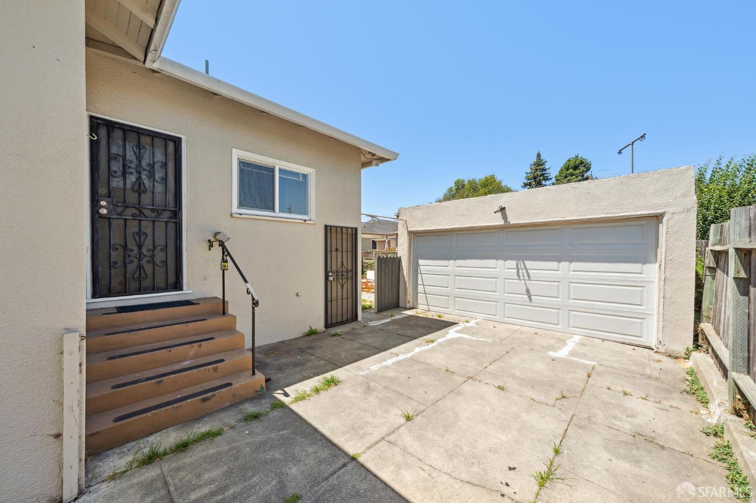Detail Gallery Image 57 of 70 For 882 56th St, Oakland,  CA 94608 - 3 Beds | 2 Baths