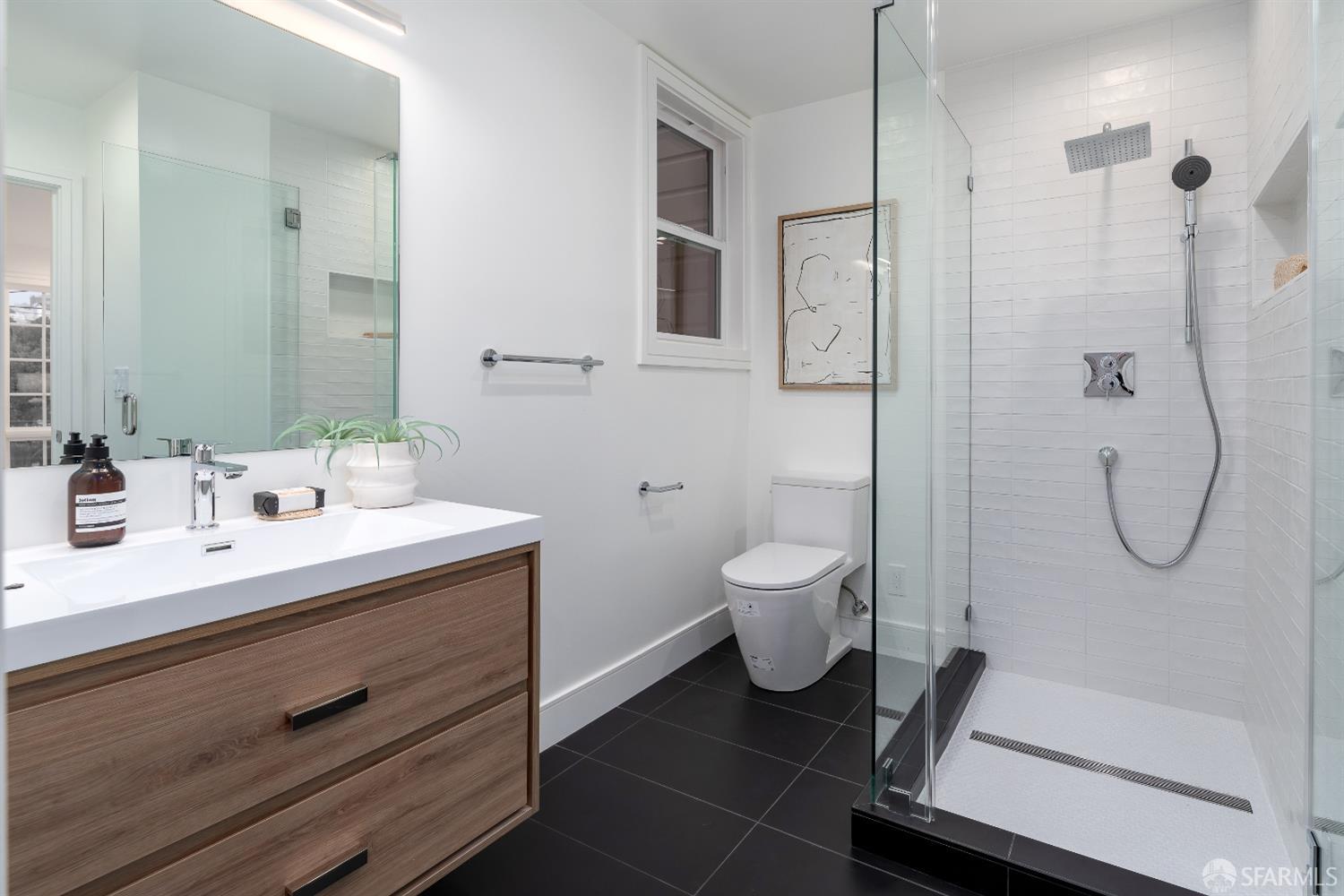 Detail Gallery Image 52 of 81 For 2277 33rd Ave, San Francisco,  CA 94116 - 4 Beds | 4 Baths
