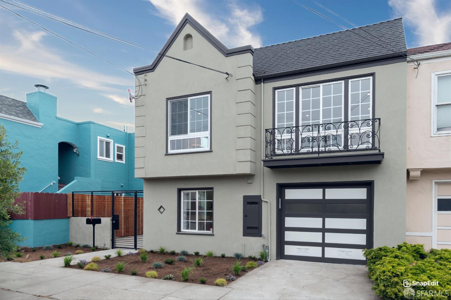 Detail Gallery Image 4 of 81 For 2277 33rd Ave, San Francisco,  CA 94116 - 4 Beds | 4 Baths